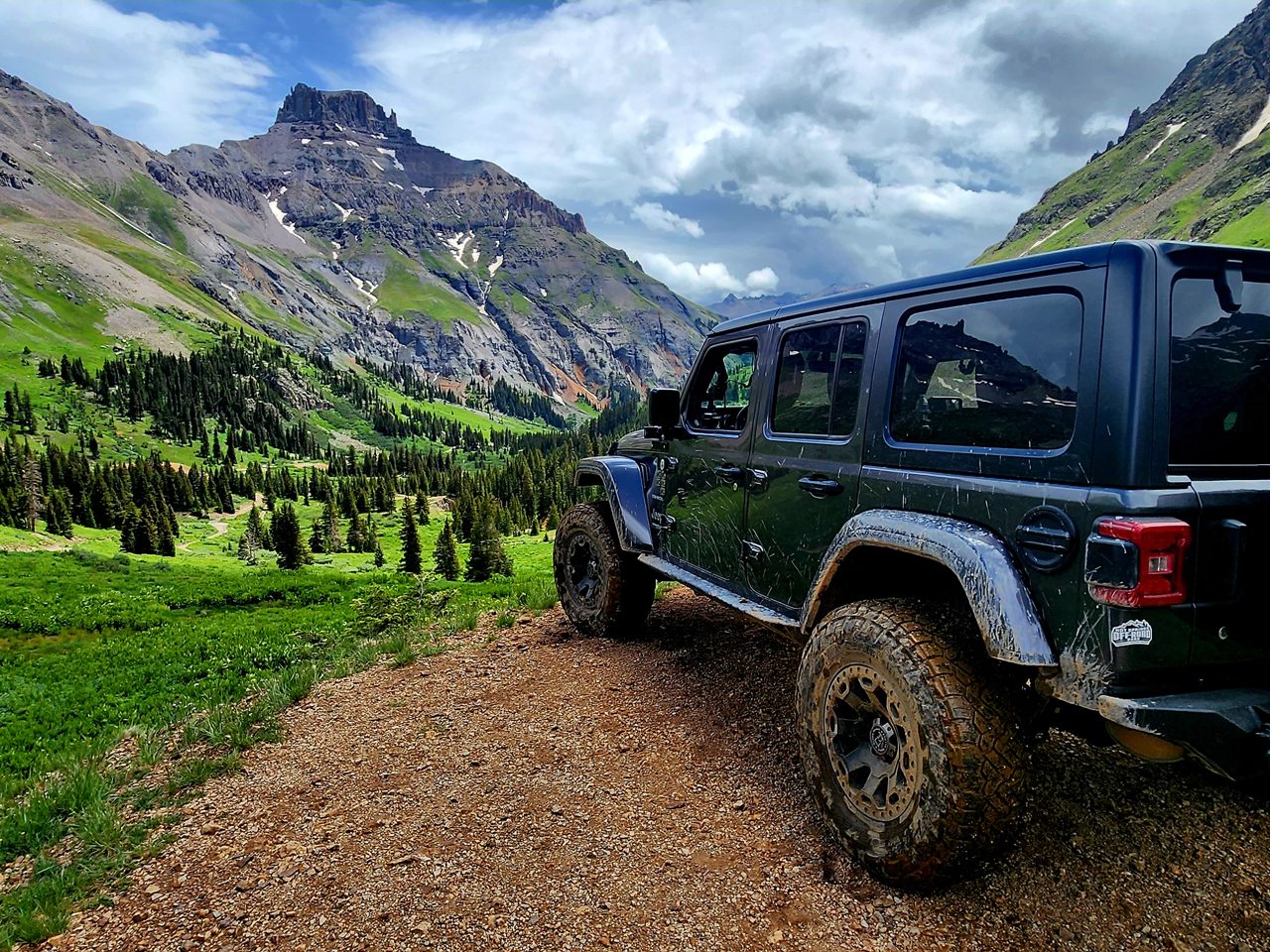 Elevation Nation convoy on a Colorado trail